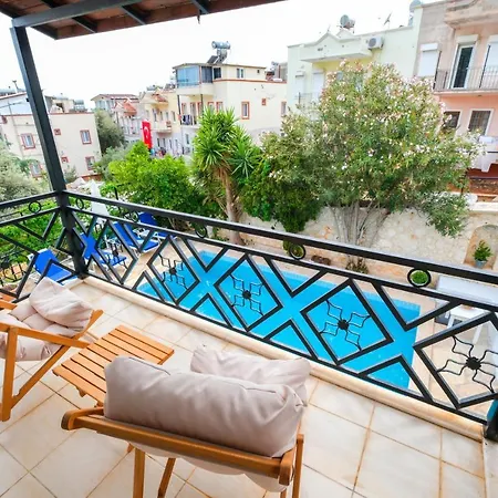 Yigit Apartment